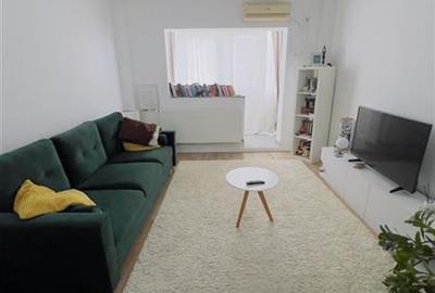 Apartament cu 2 camere semidecomandat în Obor