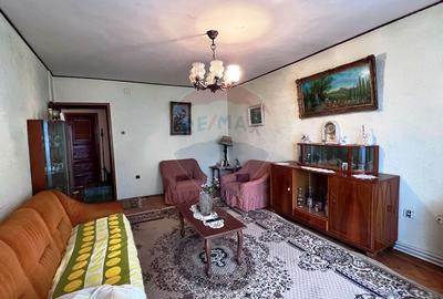 Apartament cu 2 camere decomandat, mobilat în Călărași