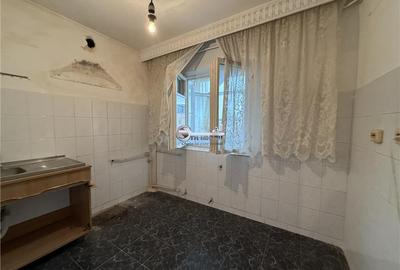 1 CAM NICOLINA DECOMANDAT - 11