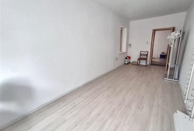 Casa cu doua apartamente garaj pivnita in Cisnadie - 12