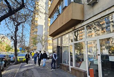 Spațiu comercial, 103 mp în Moșilor