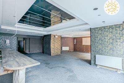 Spatiu comercial larg 120mp cu vitrina la strada - 1