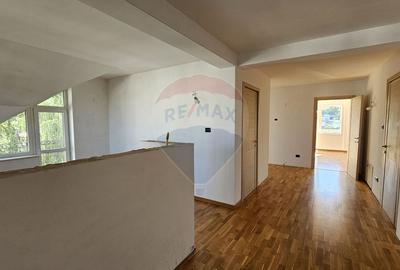 Casă / Vilă de lux cu 8 camere de vânzare in Obcini, Suceava - 60