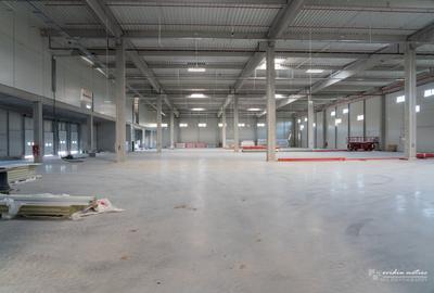 Spațiu industrial, 3000 mp în Florești