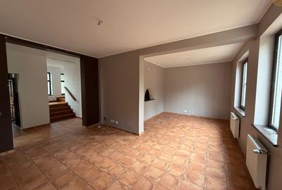 Vila Cartier Bratieni - Stefanesti, 3 dormitoare , P+1 , garaj , curte generoasa - 9