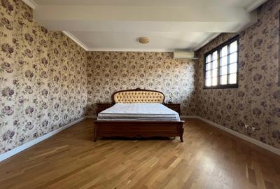 VILA DEOSEBITA / SPATII GENEROASE / CURTE PROPRIE - 19