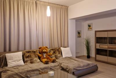 Apartament cu 2 camere decomandat în Mihai Bravu