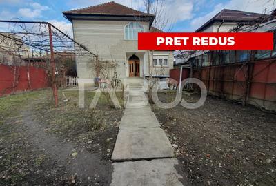 Casa 5 camere 374 mp utili + Anexa 75 mp in punctul 0 al Fagarasului - 1