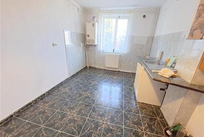 Apartament 3 camere decomandate, zona Piata Sud - 14