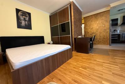Garsoniera Unirii intersecție Nerva Traian - 1