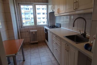 Apartament 3 camere semimobilat Metrou Parc Bazilescu - 10