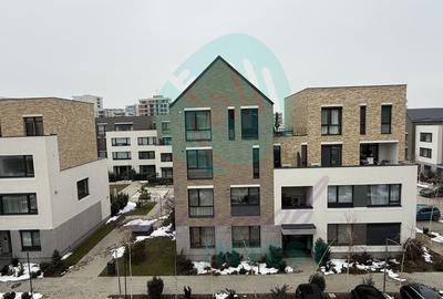 Apartament cu 3 camere semidecomandat în Est