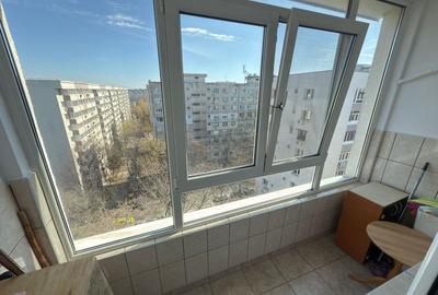 Apartament 2 camere, bloc reabilitat, metrou in fata, Raul Doamnei 8A - 1