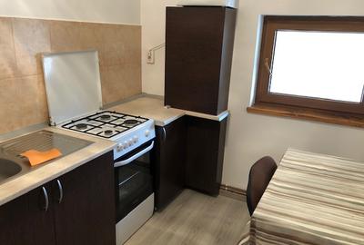 Chirie ap.1 camera , decomandat, amenajat-zona Lic.Unirea-la 10 min de UMF - 10