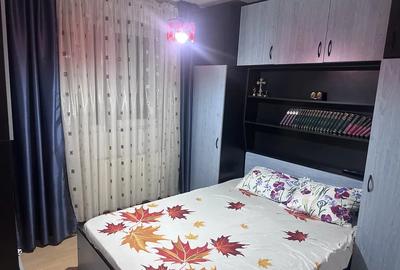 Apartament 2 camere, decomandat, 43 mp, balcon, ac, parcare, Resita - 1