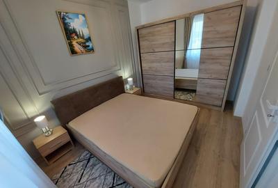 Apartament cu 3 camere,etaj intermediar,parcare subterana,zona  Cetatii - 7