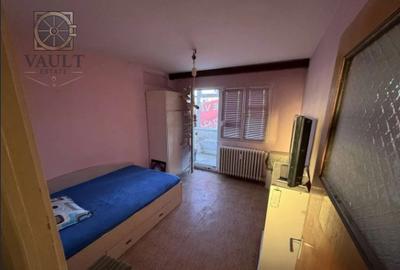 Apartament 4 camere - BLOC REABILITAT - 3 minute METROU VALEA IALOMITEI - 1