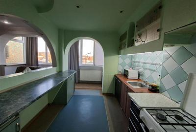 Apartament decomandat 3 camere etaj 2 Zona Terezian - 8