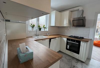 PRIMA CHIRIE, Casa pe parter, 3 camere, 70m2, 23 AUGUST - 1