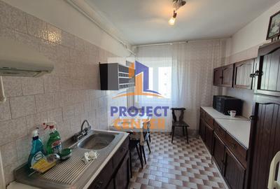 Apartament 3 camere confort 1 decomandat, foarte spatios, etaj 3 - 5
