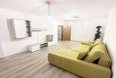Apartament cu 2 camere decomandat în Tractorul