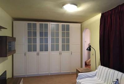 Garsonieră decomandată în Nerva Traian