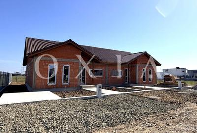 AX1225 Mosnita Noua, 1/2 Duplex Pe Parter, 3 Dormitoare - 1