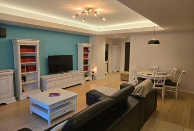 Apartament cu 3 camere decomandat, mobilat în Central