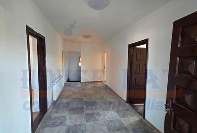 Vanzare casa Cartier 23 August, 7 camere, 240 mp, ideal investitie - 1