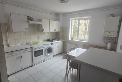 Inchiriez apartament 2 camere - 1