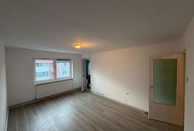 Garsonieră decomandată zona lenin 30 MP str sporturilor - 2