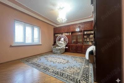 Casa de vanzare in Nicolina 1 - 2