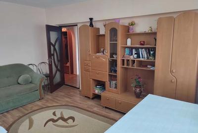 Apartament cu 2 camere decomandat în Radu Negru
