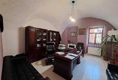 Spatiu pentru birouri, 40 mp utili, situat in zona Ultracentrala! - 1