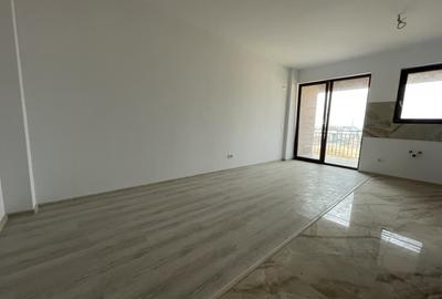 Apartament cu 3 camere, 2 bai, curte proprie, Zona ESO