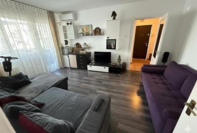Apartament cu 2 camere decomandat în Cantemir