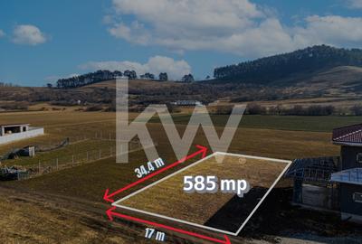 Teren intravilan 585mp Sânpetru, panoramă Lempes si padure, Comision 0% - 2