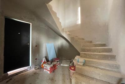 Duplex cu 3 camere în Moșnița Nouă