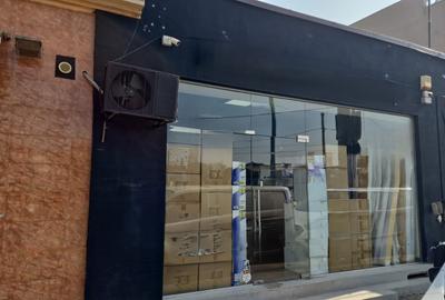 Spațiu comercial stradal – 80 mp, Lacul Tei – 1.500 €/lună - 1