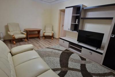 Apartament cu 2 camere semidecomandat, mobilat în P-ța Muncii