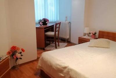 Apartament cu 2 camere, DECOMANDAT, zona Nicolina - 2