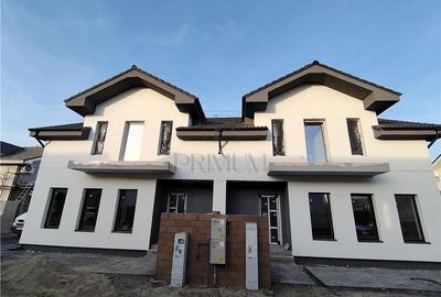Duplex cu 4 camere în Moșnița Veche