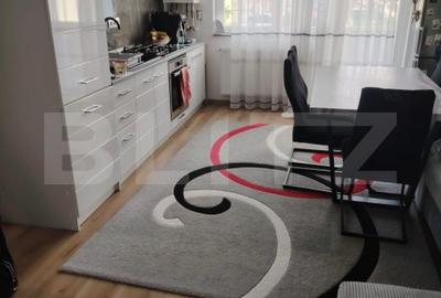 Apartament cu 3 camere semidecomandat, mobilat în Florești