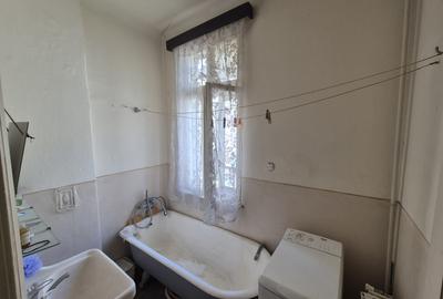 Apartament sic intr-un bloc vila interbelica - 11