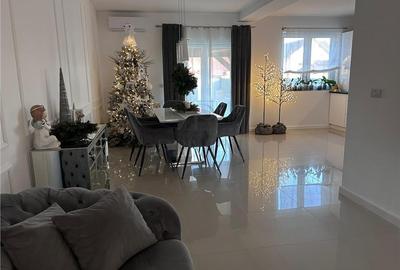 Duplex cu 3 camere în Moșnița Nouă