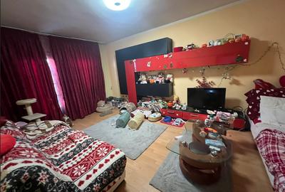 Apartament trei camere - Grădinița nr. 18 - 70mp - 2