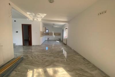 VALU LUI TRAIAN Zona C – casă 5 camere teren 300 mp - 2