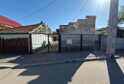Casă individuală cu 2 camere în 1 Mai