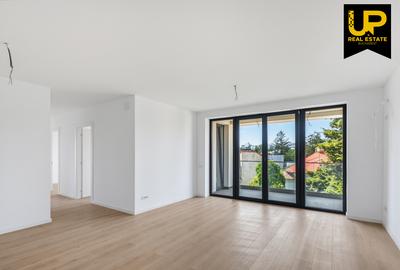 Apartament cu 4 camere semidecomandat în Ultracentral