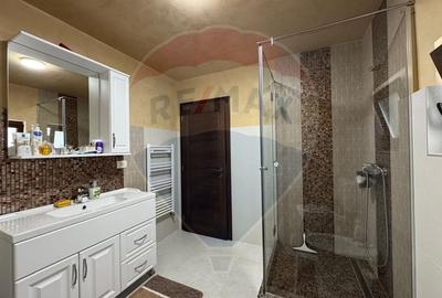 Casă / Vilă cu 4 camere de vânzare în zona Bujac-Arad - 11